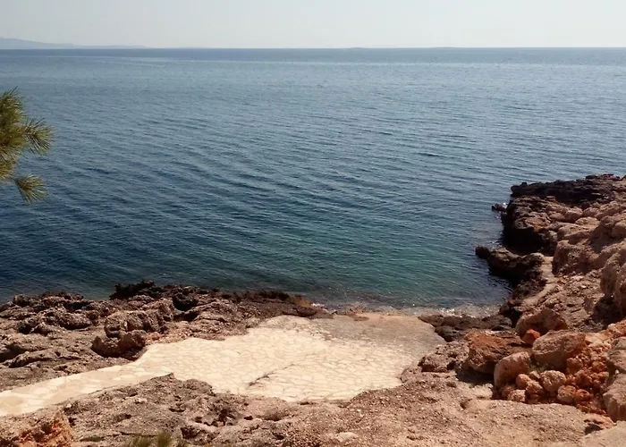 Toro * Sveta Nedelja (Hvar)
