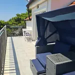 شقة Toro